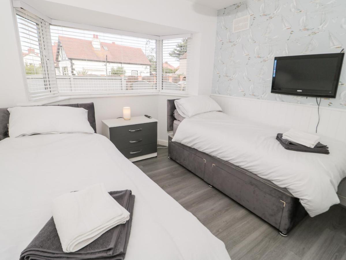 Seaside Retreat Villa Prestatyn Dış mekan fotoğraf